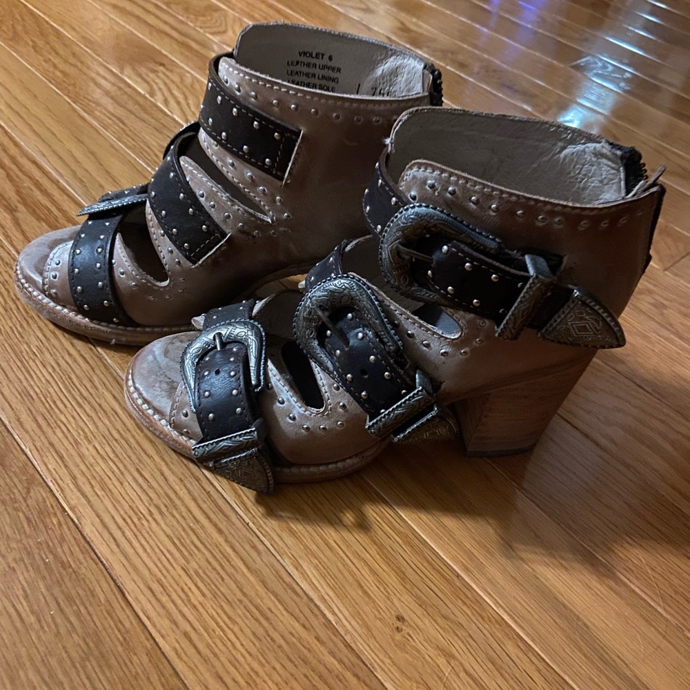 Freebird sandals